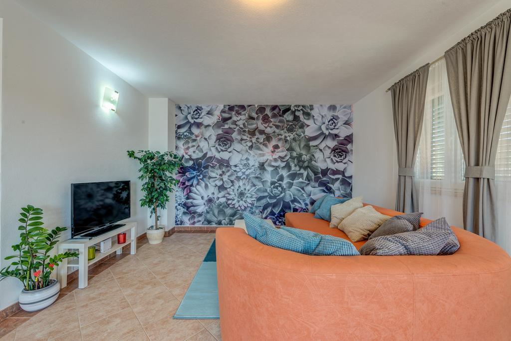 סביד Holiday Home Mirna Vala מראה חיצוני תמונה